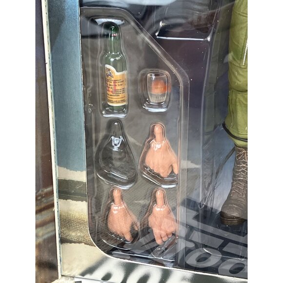 NECA The Thing Ultimate MacReady Action Figure Outpost 31 New With Box Defects - Picture 14 of 16